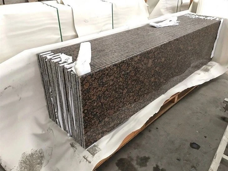 Baltic-Brown-Granite-for-Slab-Tile-Countertop-Island-Bathroom-Kitchen.webp (4)(001)